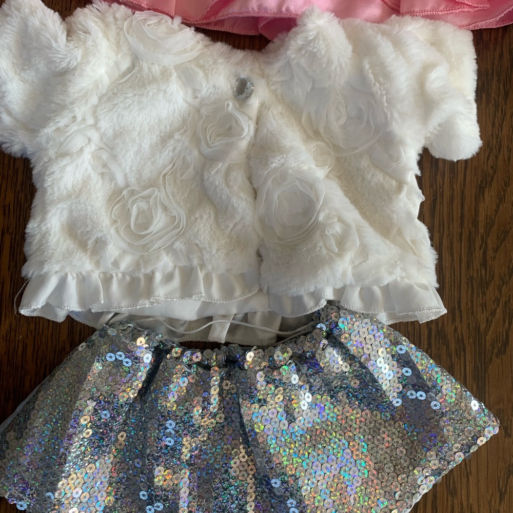 Build A Bear Bundle Clothing & Accessories shoes, costumes, hair bows… - Picture 9 of 15